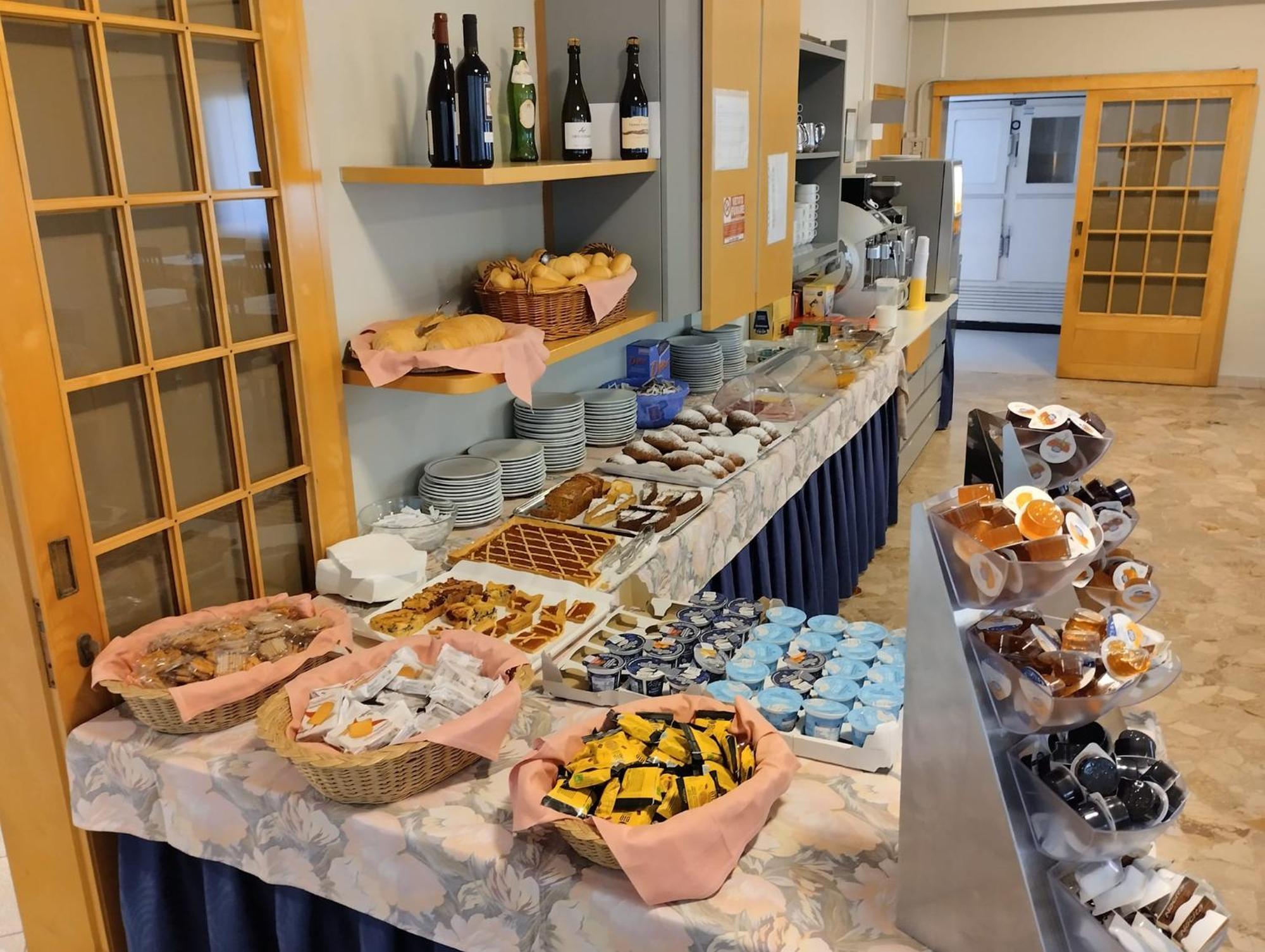 Hotel Irene Riccione Esterno foto