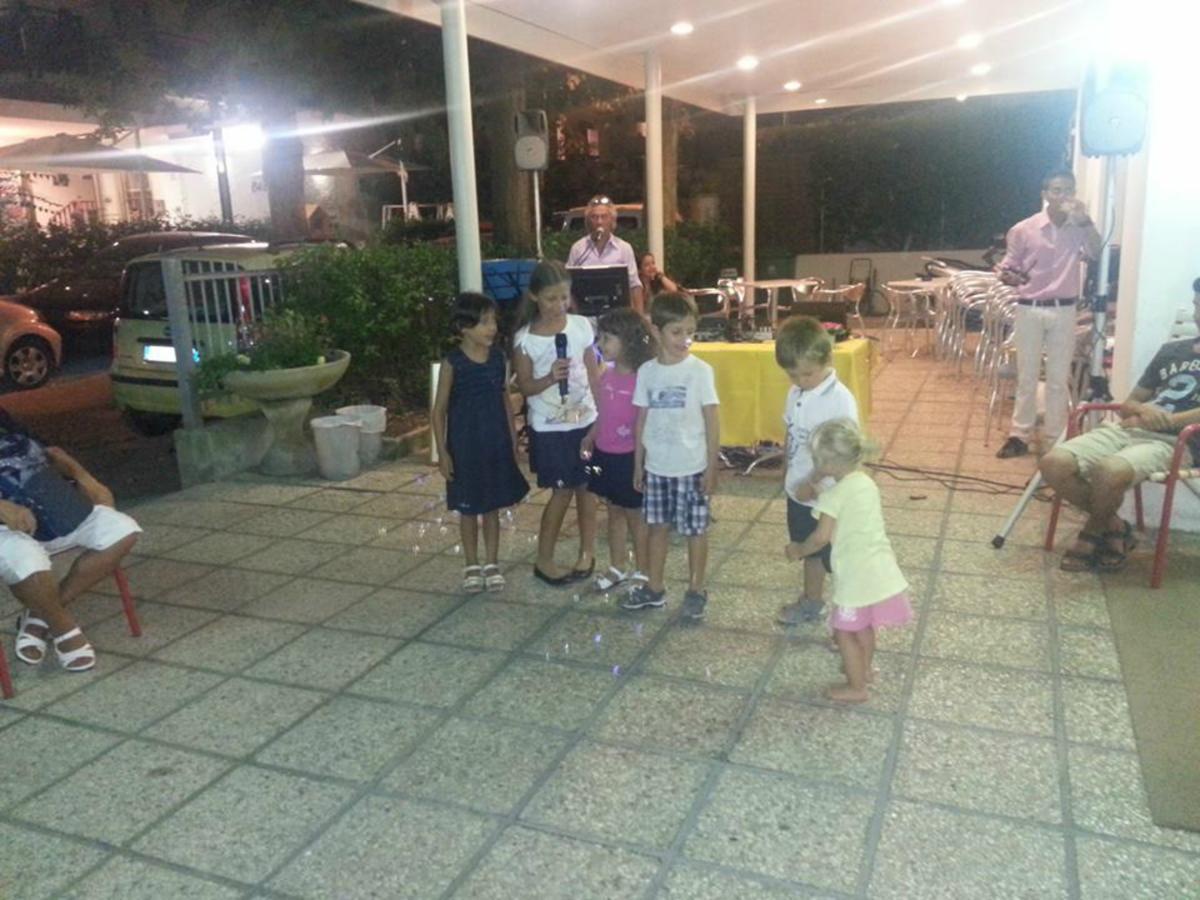 Hotel Irene Riccione Esterno foto