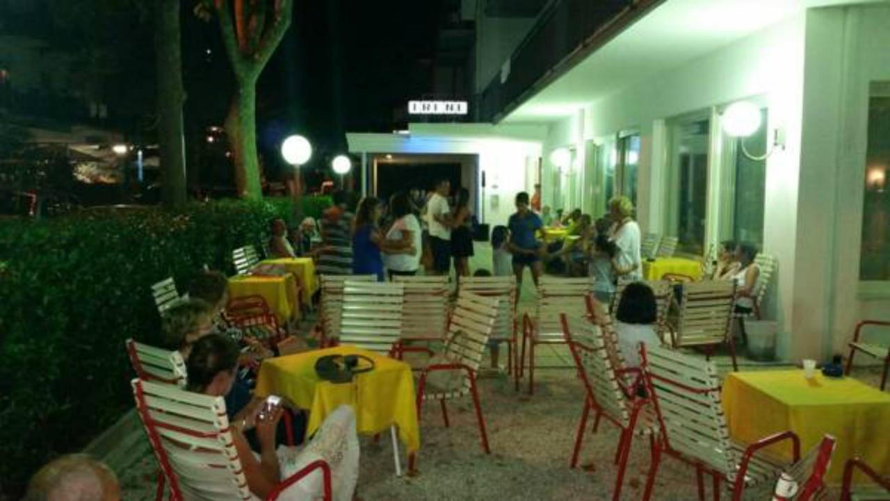 Hotel Irene Riccione Esterno foto