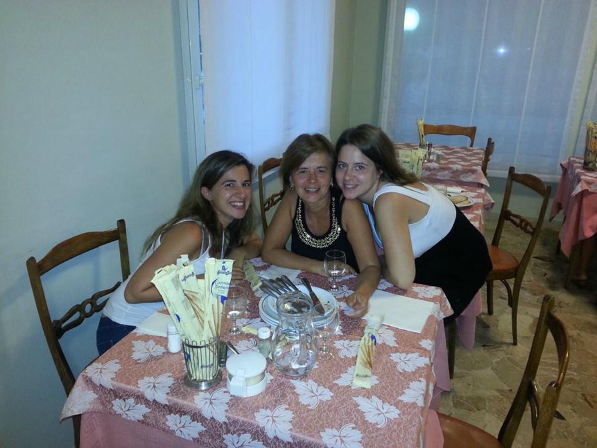 Hotel Irene Riccione Esterno foto