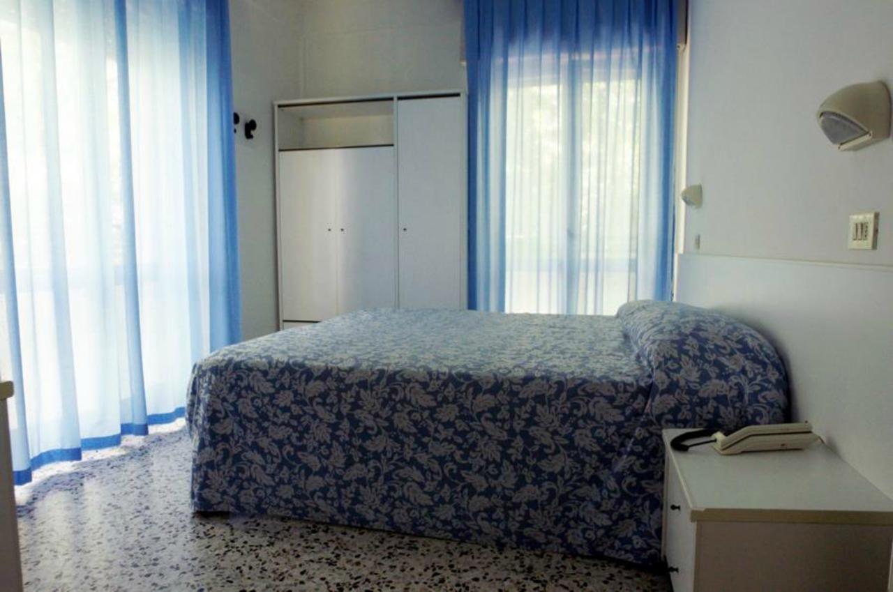 Hotel Irene Riccione Esterno foto